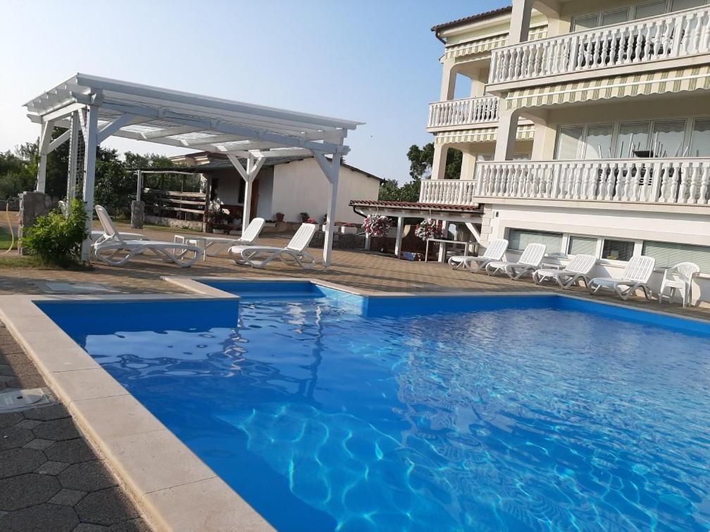 Apartments Gorancica Malinska Buitenkant foto